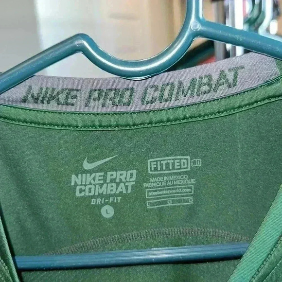 Nike Pro Combat Fitted Tee - Picture 4 of 6